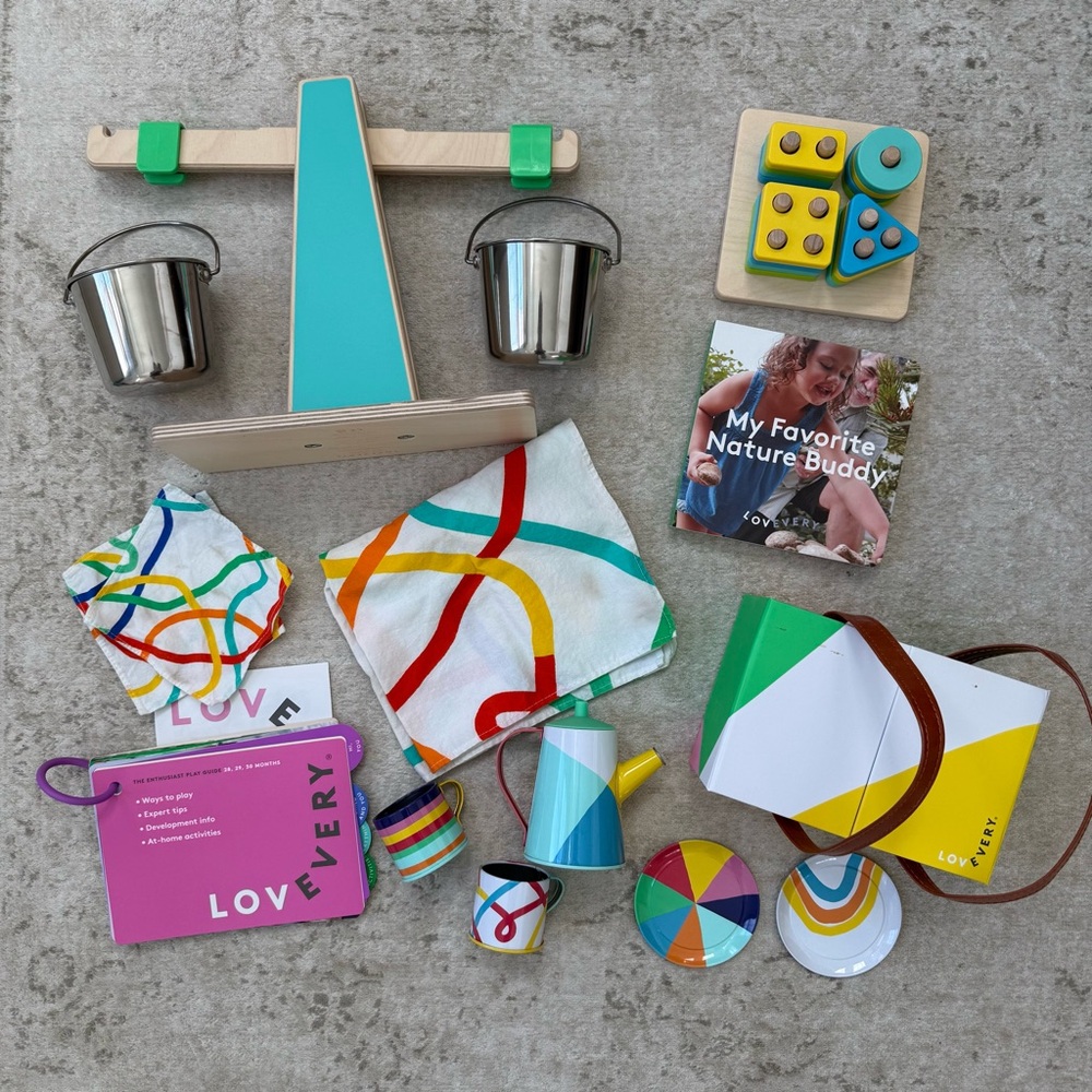 Lovevery The Enthusiast 28 29 30 Month Playkit